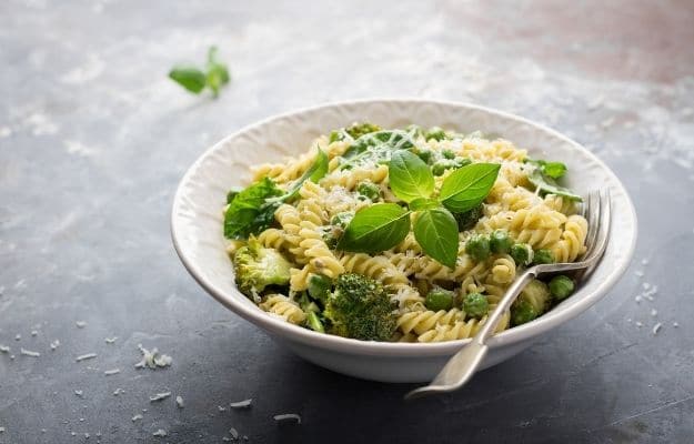 Summer pasta with broccoli, spinach, basil, creamy sauce and cheese | Creamy Broccoli Pasta | 9 Easy Frozen Vegan Meals To Make Ahead